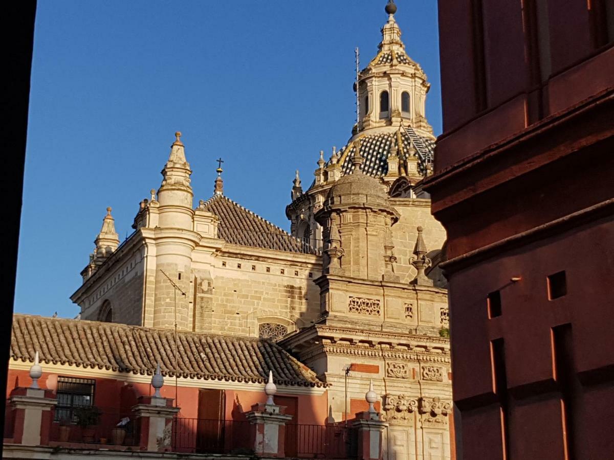 Sagasta Apartamento En Pleno Centro De Sevilla Luaran gambar