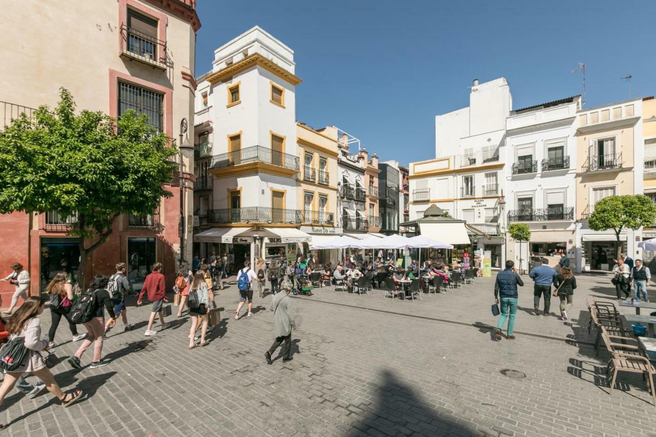 Sagasta Apartamento En Pleno Centro De Sevilla Luaran gambar