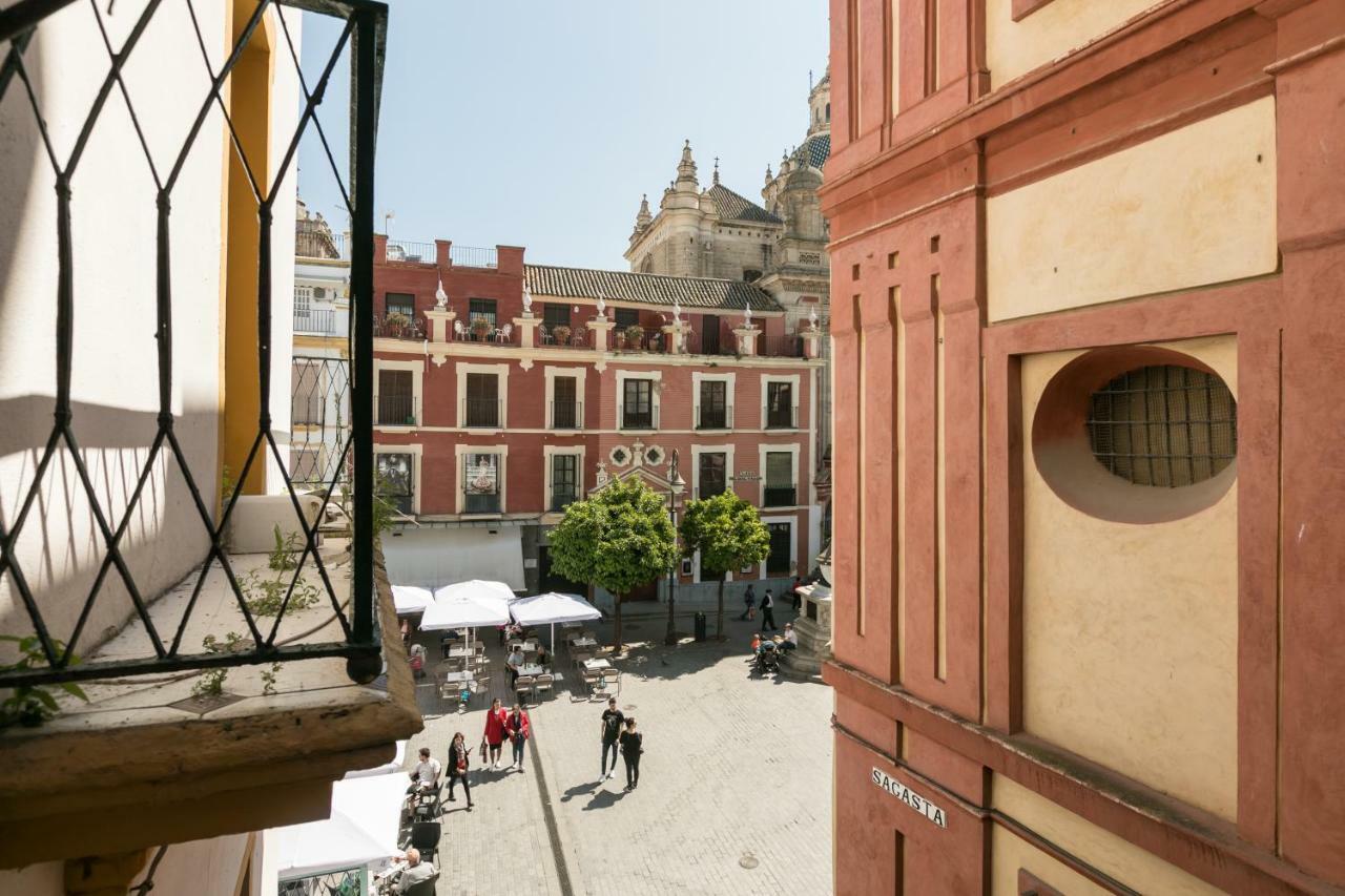 Sagasta Apartamento En Pleno Centro De Sevilla Luaran gambar